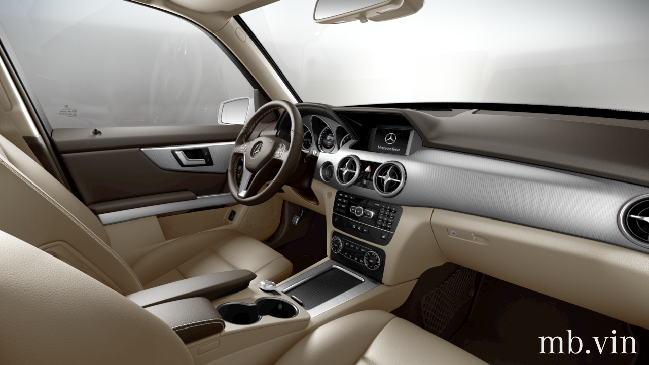 Interior of WDC2049841G272708