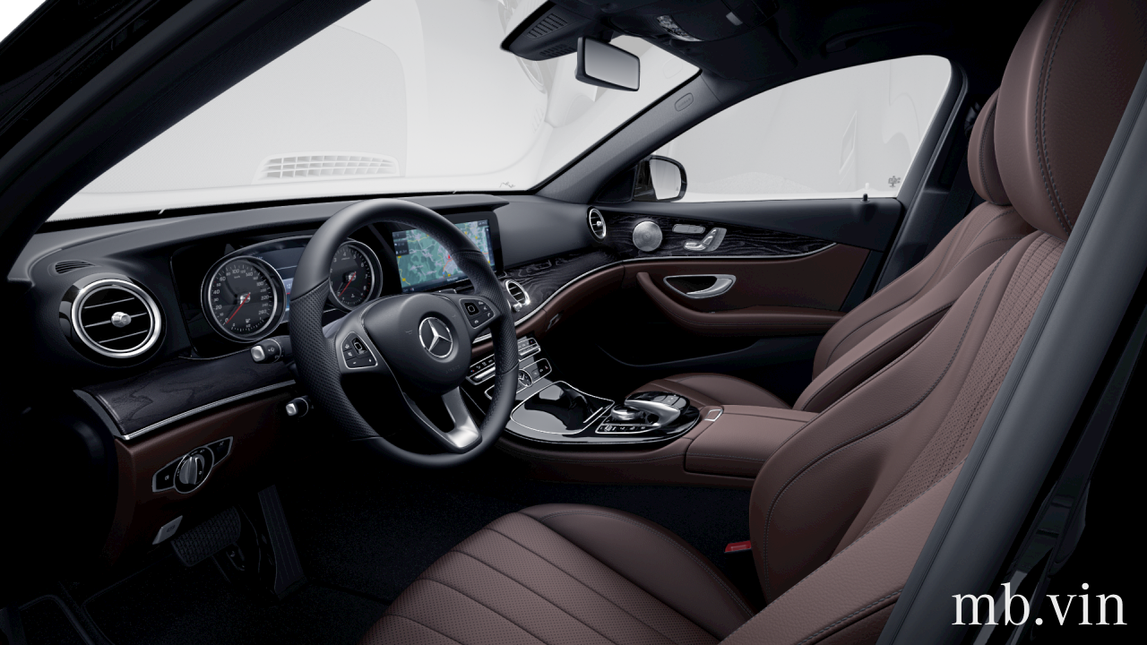 Interior of WDDZF4JB9HA238566