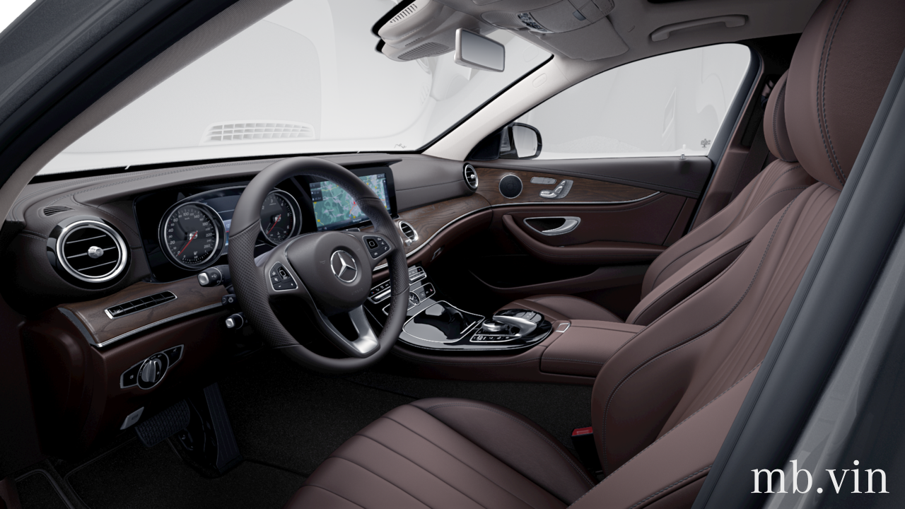 Interior of WDDZF0FB9HA277269