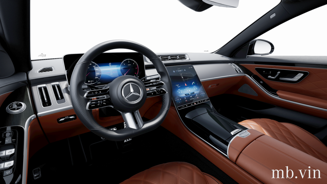 Interior of W1K6F3DB8NA118567