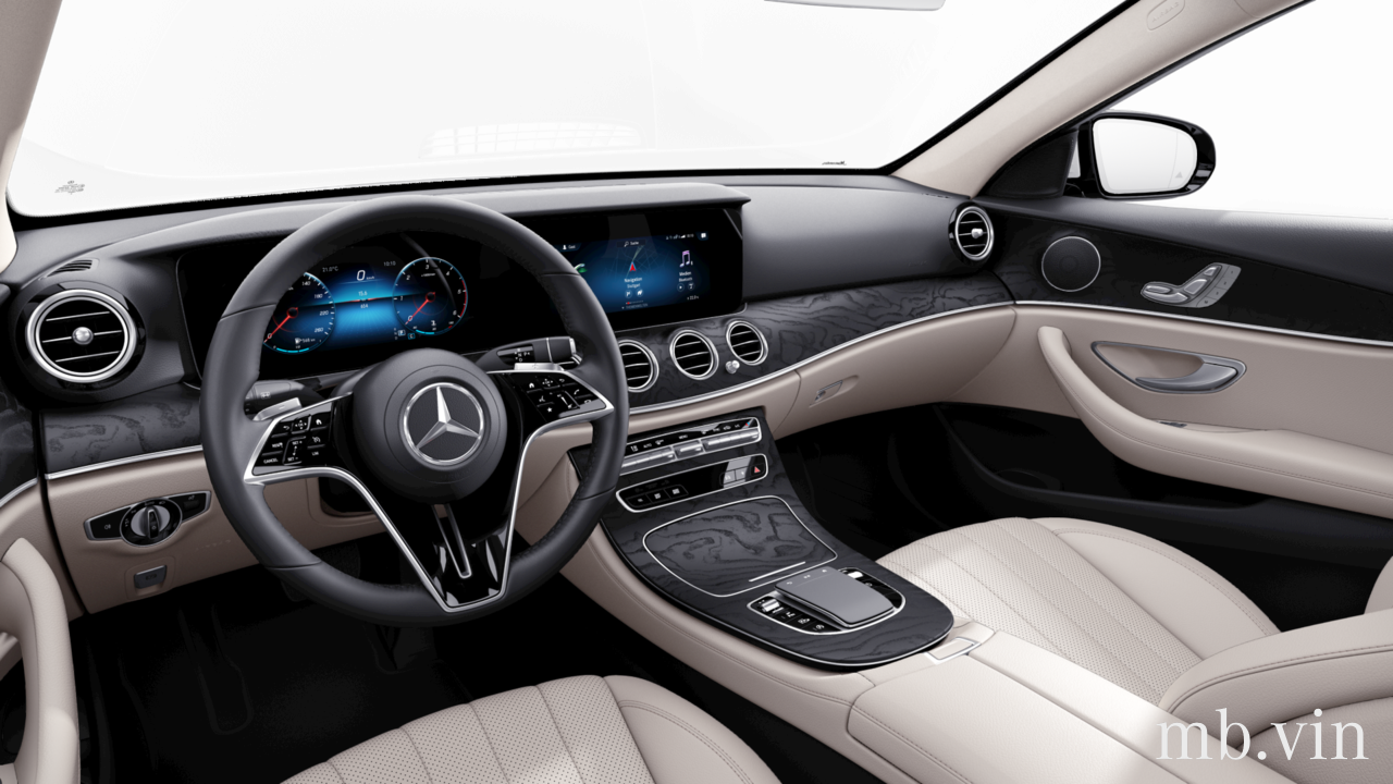 Interior of W1KZF0EB2PB128745