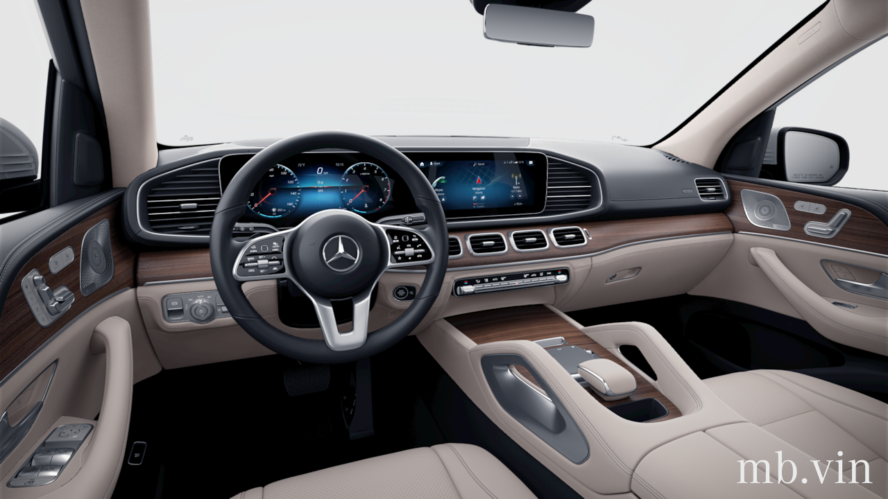 Interior of 4JGFB5KB8MA395282