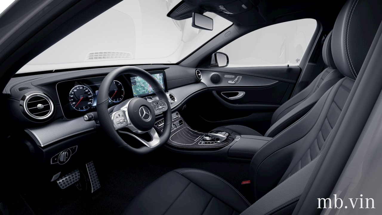 Interior of W1K2130121A813599
